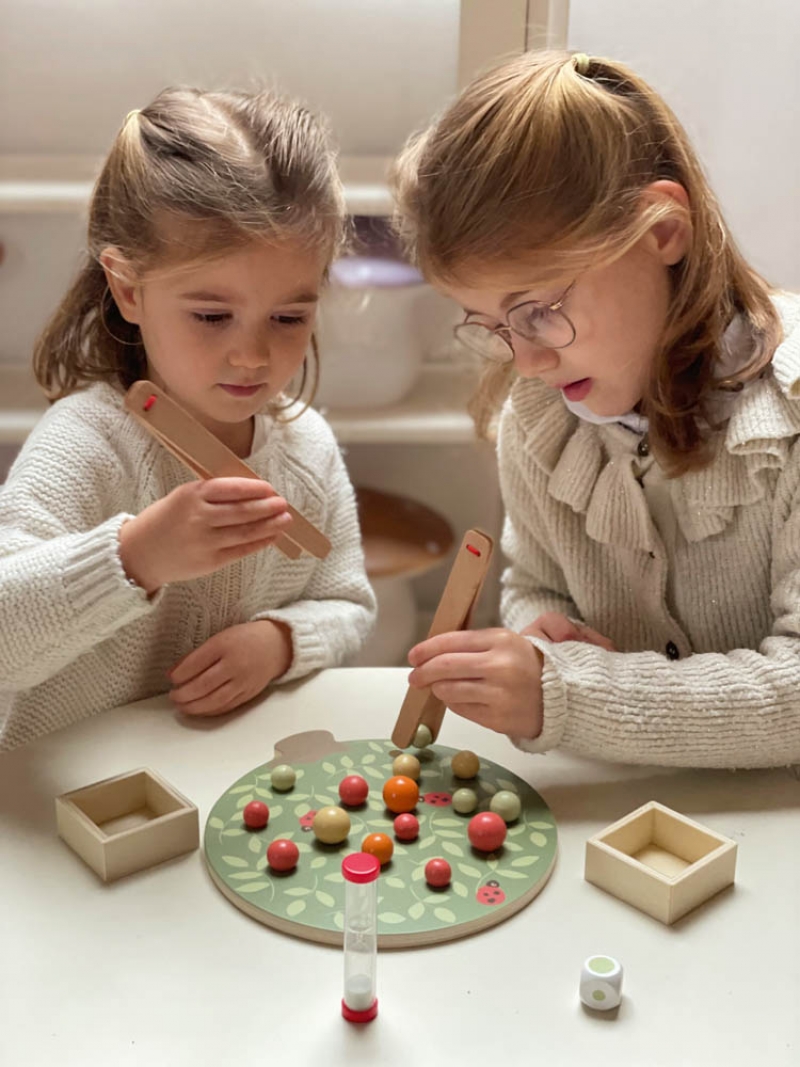 Egmont Toys Гра з пінцетом